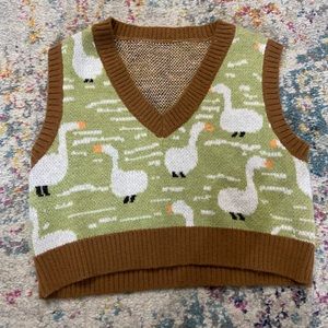 Goose Sweater!! Size XS